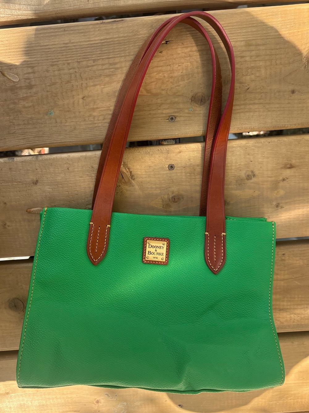 Dooney & Bourke vintage vibrant green leather shopper tote handbag - Picture 2 of 11